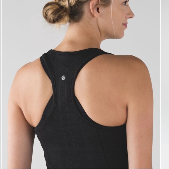 Lululemon Swiftly Tech Black Racerback Tank Top. Size 8. - Picture 1 of 9